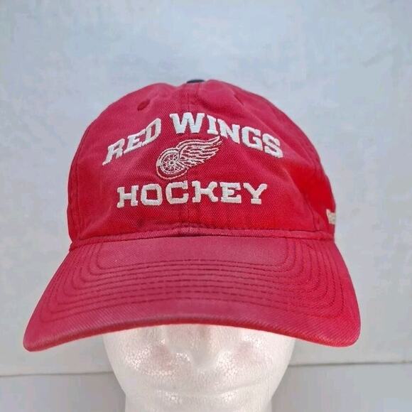 Reebok NHL Detroit Red Wings Fitted Red Hat Cap Adjustable Strapback - Picture 1 of 8